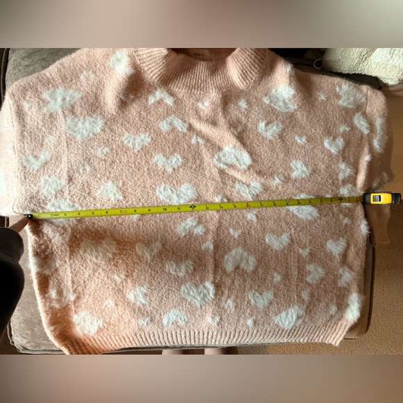 Debut Heart Pattern Sweater - Pink and White - Picture 5 of 6